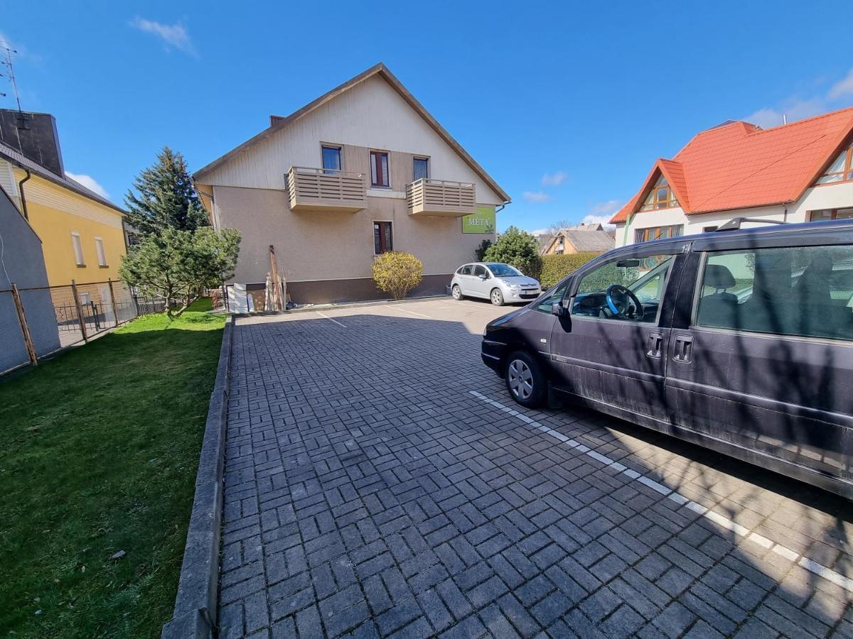 Апартаменты Livingpalanga Meta1 Экстерьер фото